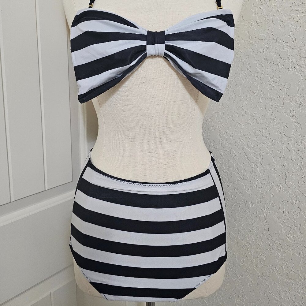Striped bow bikini